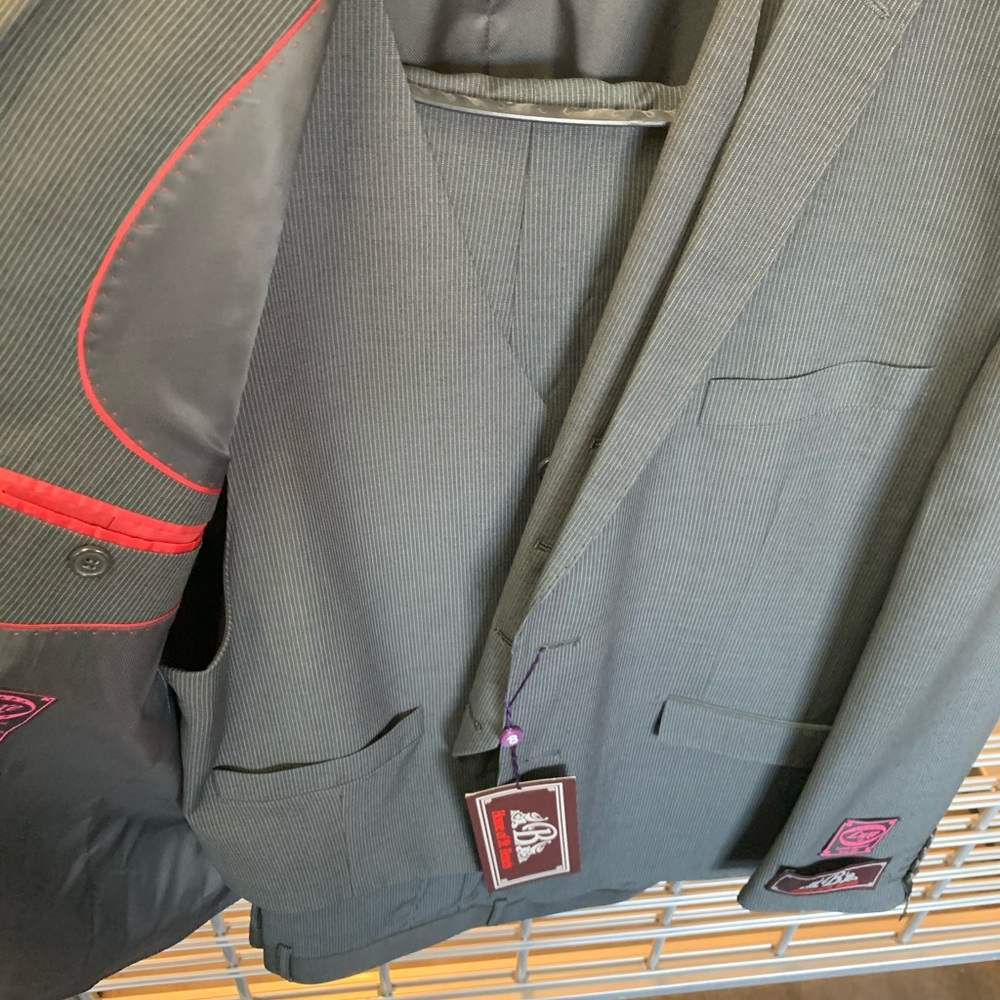 Men’s Suit 44 R
